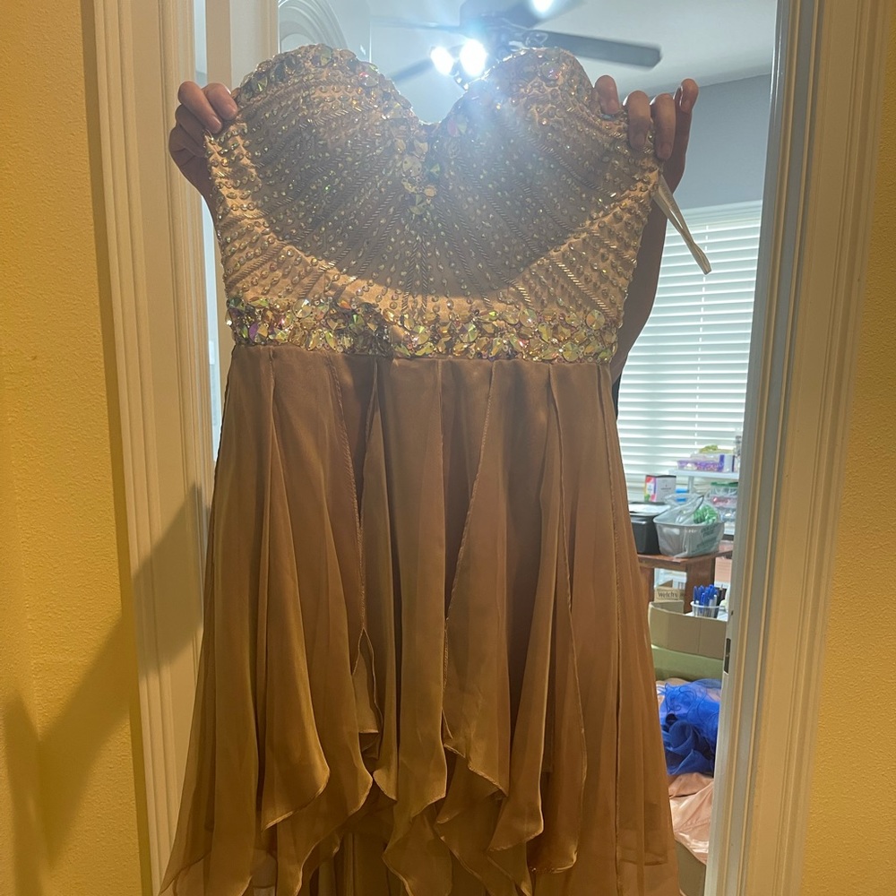 Sheri hill homecoming dress size 6
